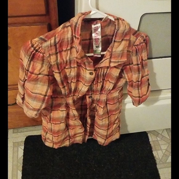 S plaid button up - Picture 1 of 1